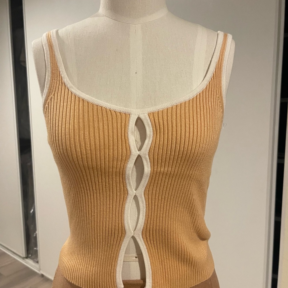 Abercrombie & Fitch Women's Contrast Trim Cutout Tank